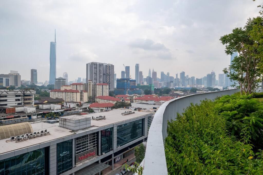 Trion @ Kl Tropical Night Beauty Mrt Free Bus Apartment Kuala Lumpur
